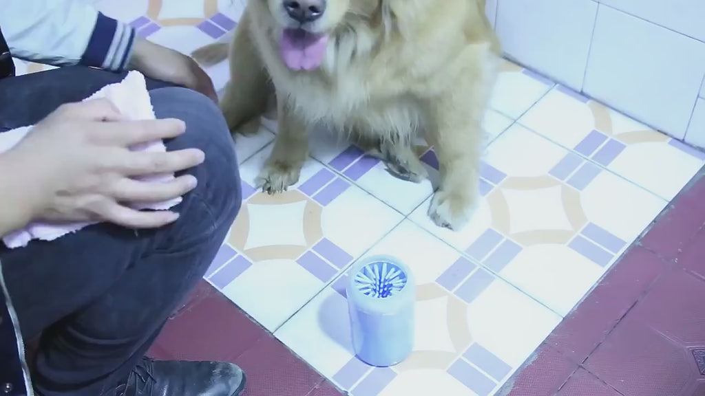 Portable Soft Silicone Pet Paw Cleaner with Brush - Heavy-Dirt Removal for Dogs & Cats, Hygienic Paw Wash Cup